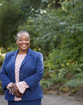 Dr. Lisa Collins