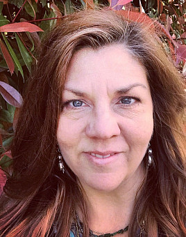 Beth Ann Short LCAT, ATR-BC, FRSA (they/them)